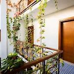 Mare Nostrum Aparthotel 3*