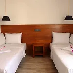 Mare Nostrum Aparthotel 3*